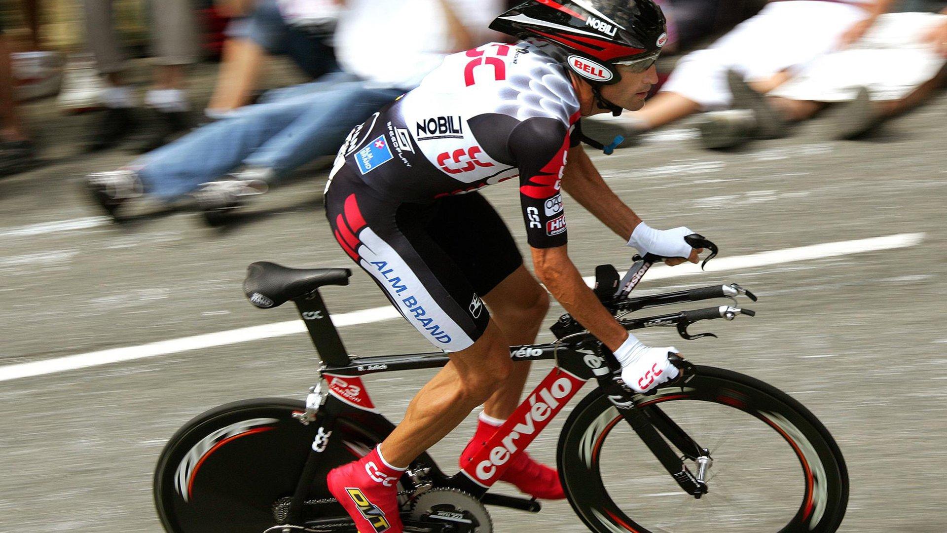 重感冒也拦不住他“一往吴前”的决心!